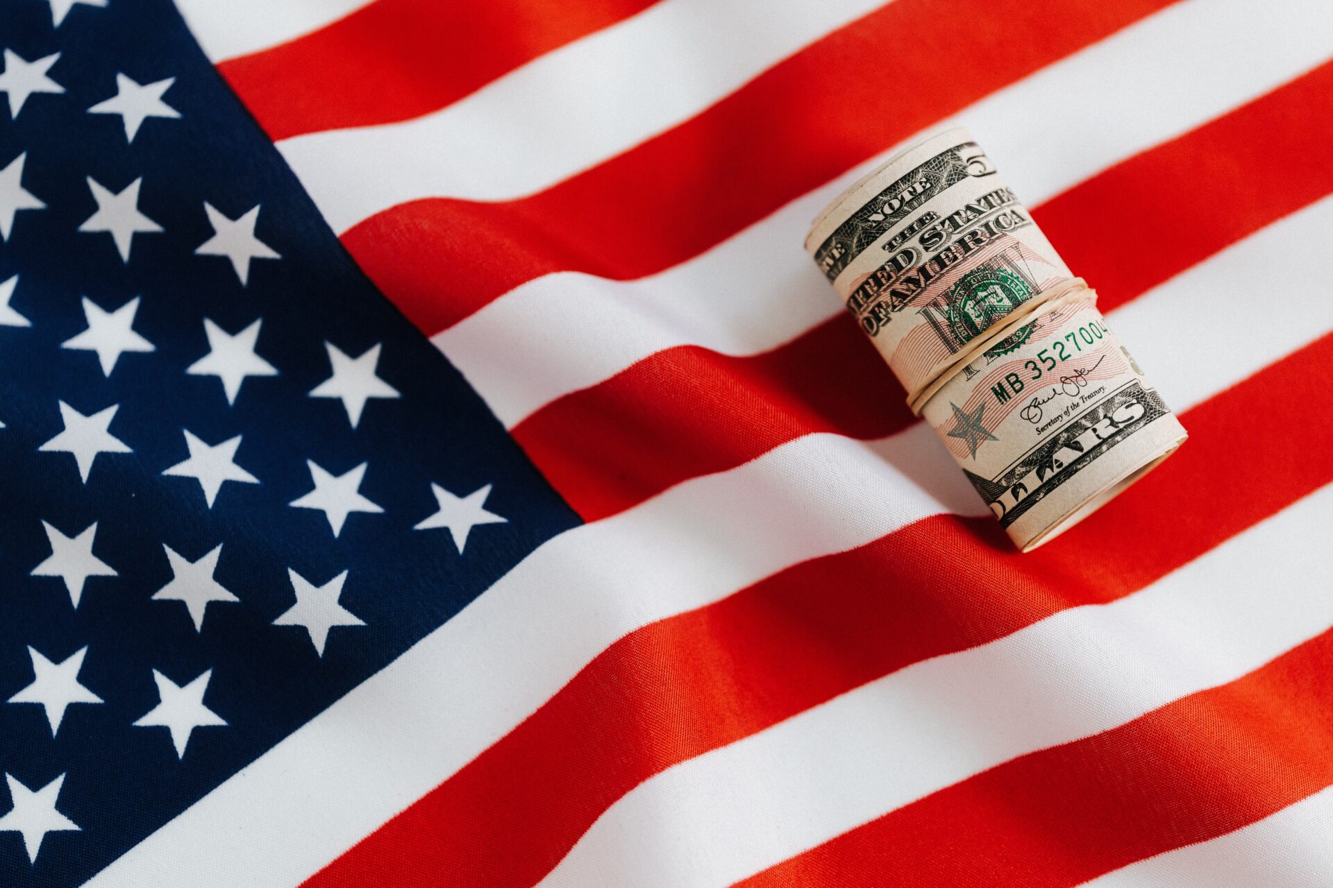 USA: miliardy dolarów za fake newsy