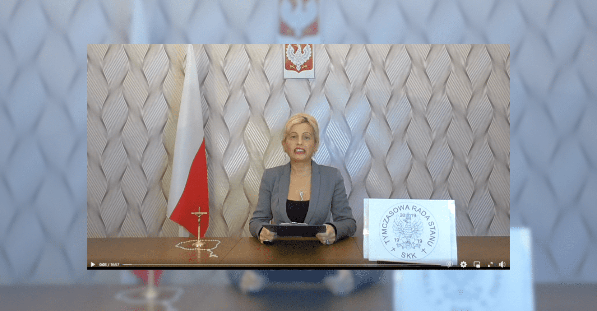 Screenshot filmiku zamieszczonego na Facebooku, który przedstawia Teresę Garland
