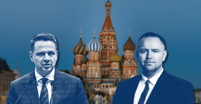 Na grafice widać Rafała Trzaskowskiego oraz Karola Nawrockiego, w tle jest Moskwa