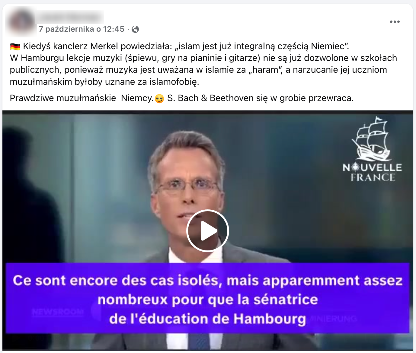 Zrzut ekranu posta na Facebooku. Dołączono do niego film. W kadrze mężczyzna w okularach, szarym garniturze i białej koszuli. Patrzy prosto w kamerę. Poniżej napisy w języku francuskim.