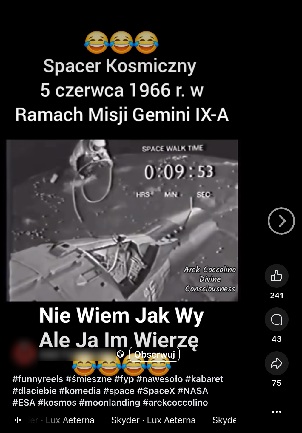 Zrzut ekranu posta na Facebooku. W kadrze widać fragment rakiety oraz aktora w roli astronauty wykonującego spacer kosmiczny.