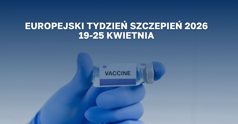 Grafika zawierająca napis i zdjęcie dłoni w rękawiczce trzymającej fiolkę szczepionki